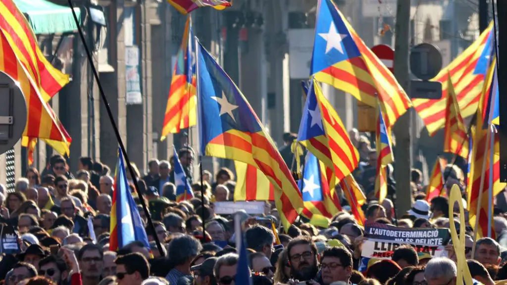 RESPUESTA AL PROCÉS