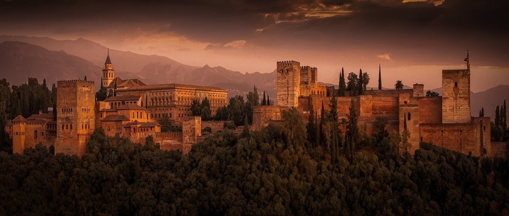 Alhambra de Granada. Unos de los documentos declarados Patrimonio de la Humanidad