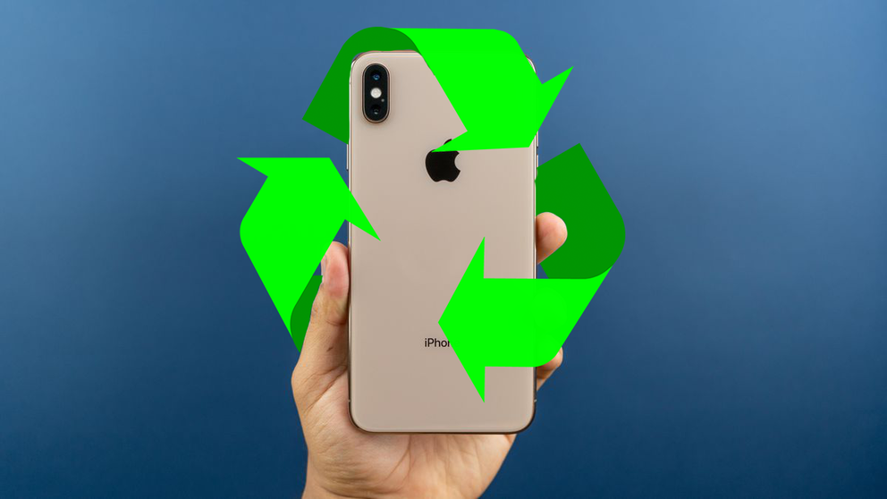 iPhone XS Max con icono de reciclaje