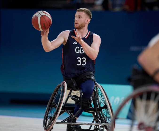 Ben Fox jugando con la Selecci&oacute;n de Gran Breta&ntilde;a en Par&iacute;s 2024_British Paralympics Association