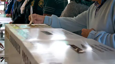 Votaci&oacute;n en urnas