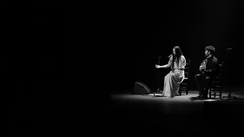 Rosal&iacute;a cantando en Torrevieja, foto: Sergio Mercader