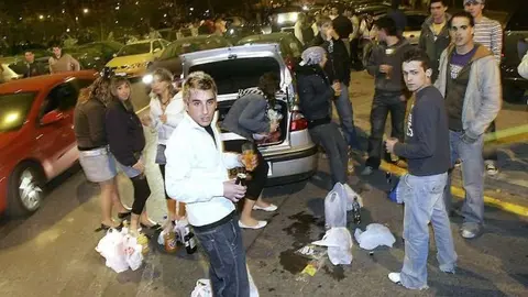 botellon-spanien-valencia-saufen-696x454