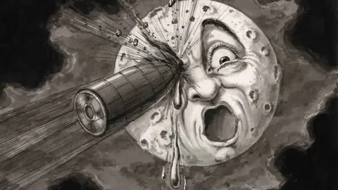 '&iexcl;De lleno en el ojo!'Recomposici&oacute;n del fotograma de 'Viaje a la Luna'.