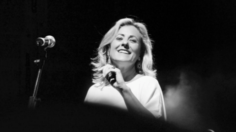 La cantante Mati durante un concierto. Foto_María Ortiz Melero
