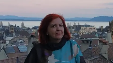 Ana Ogallas profesora