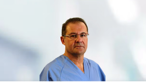 El cirujano cardiovascular Miguel G&oacute;mez. Fotograf&iacute;a de la web de Top Doctors