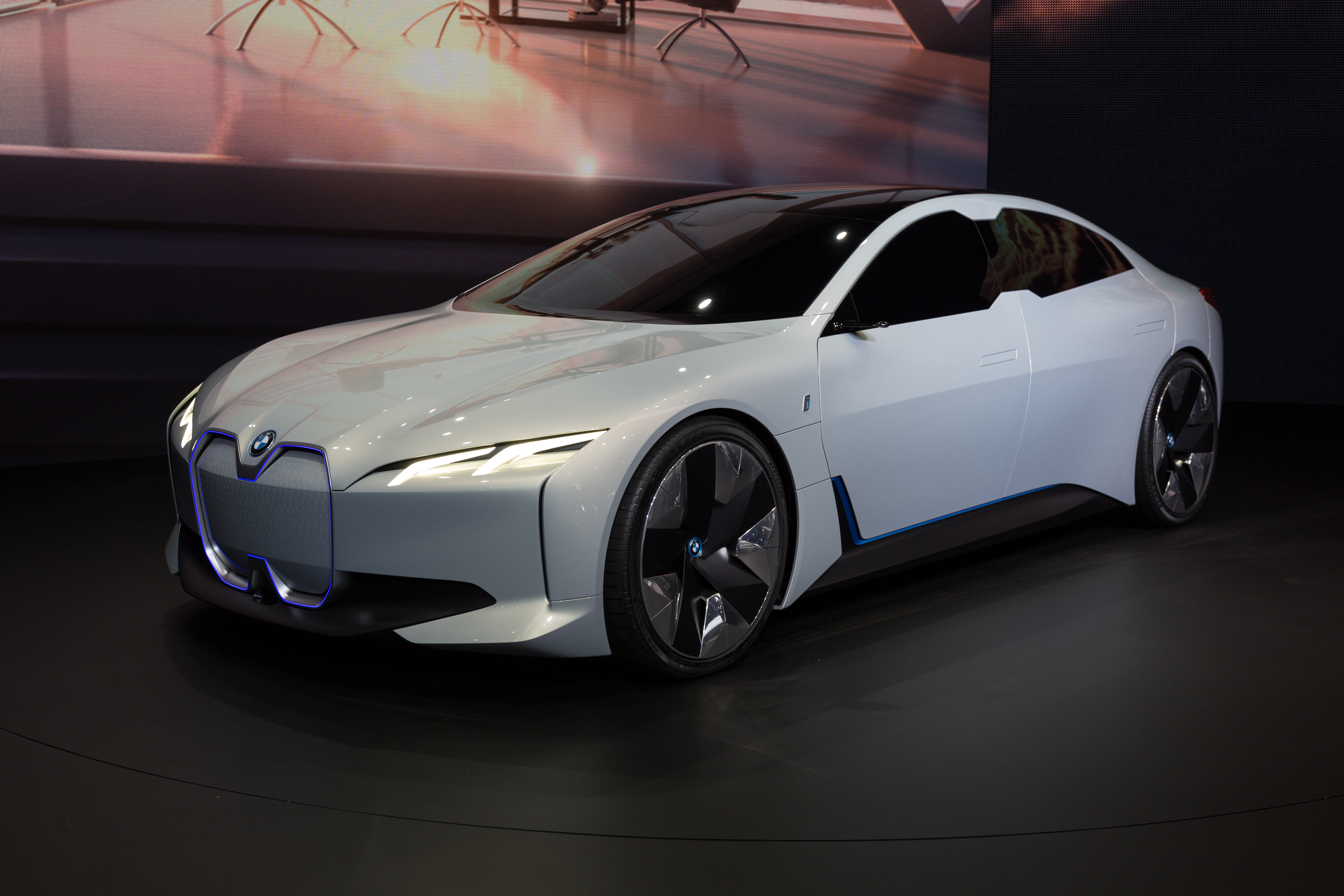 BMW i Vision Dynamics con una linea similar al BMW I8