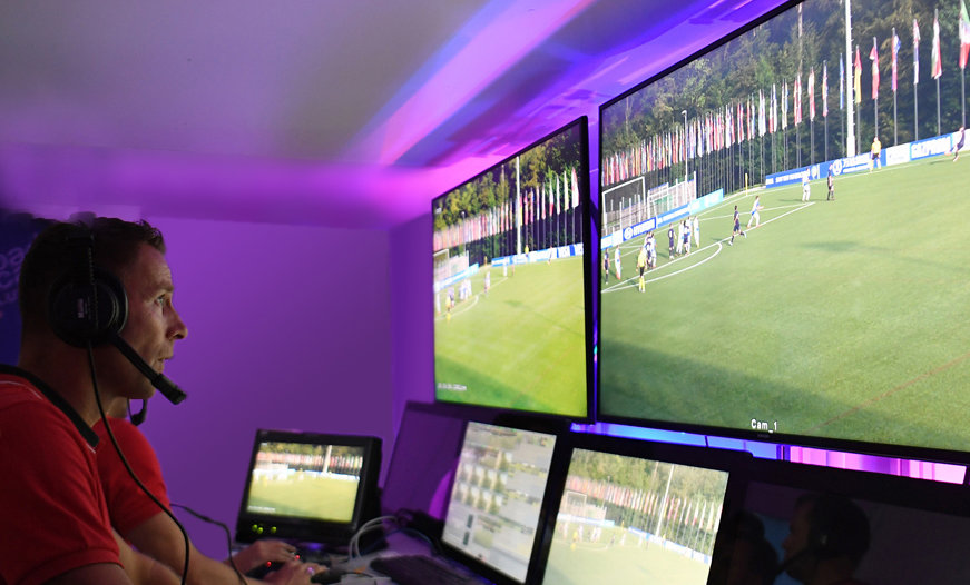 Zuerich 30.08.2016VAR Workshop: Experiment mit Video Assistents Schiedsrichter;VAR Training Center Containers des Anbieters Broad Cast SolutionsFOTO: foto-net