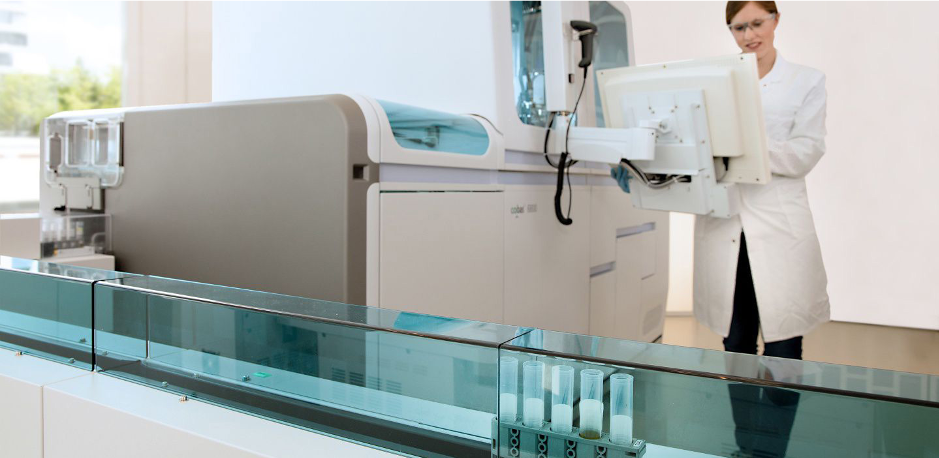 Robot Roche Cobas 6800. Fuente- Xornal de Vigo