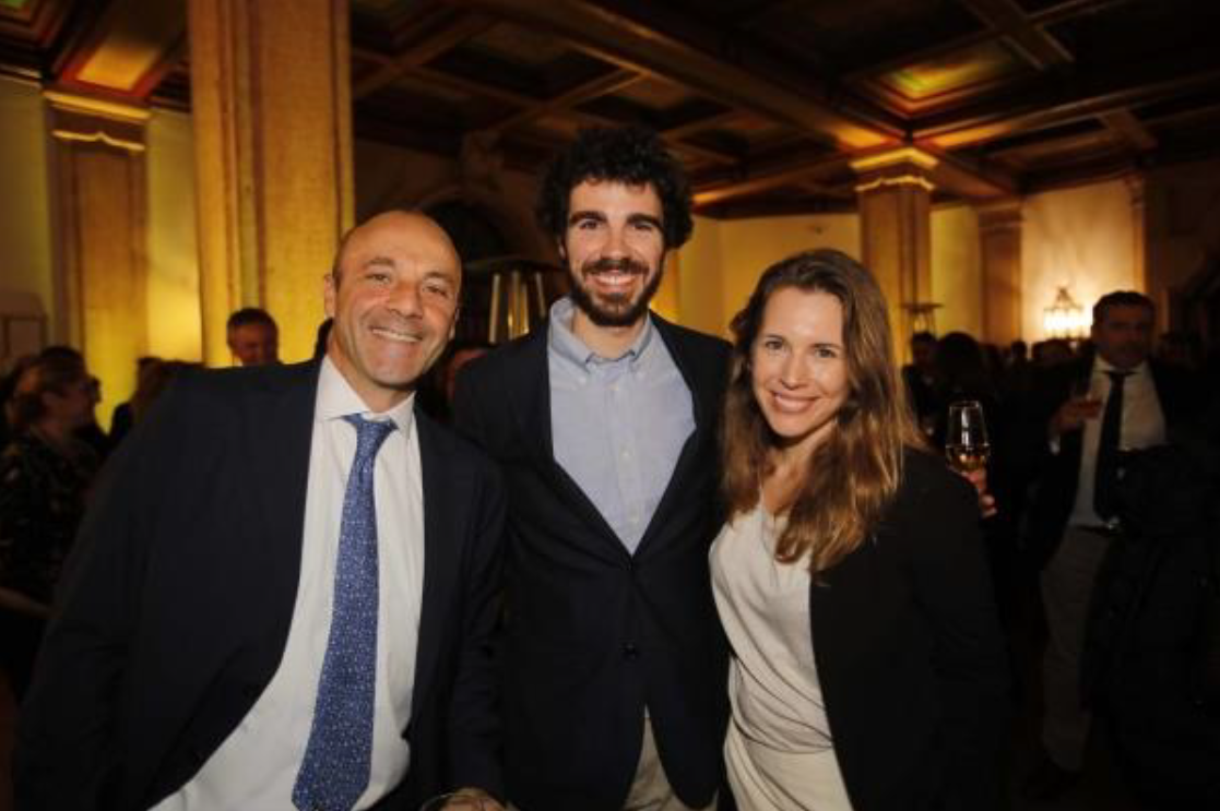 Ignacio Cunille, Robert Tetas y Camila Ferraro Premios Gurme./ RAÚL DOBLADO, ABC Sevilla 2019