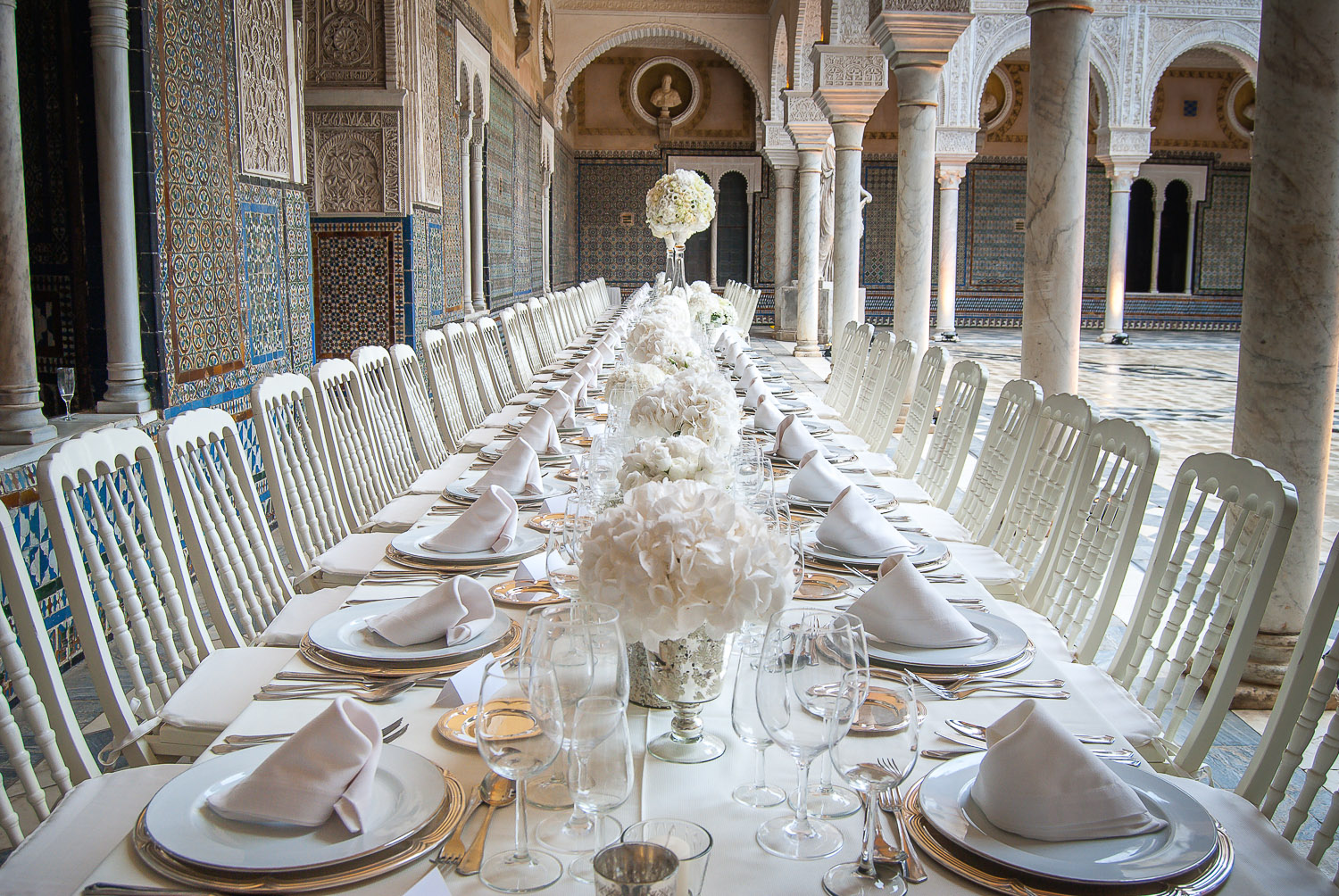 casa pilatos sevilla boda noche mesa imperiales silla palilleria bajo plato plata-1