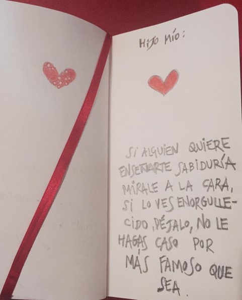 Foto sacada del móvil de Belleda López del cuaderno Consejo para mis hijos.